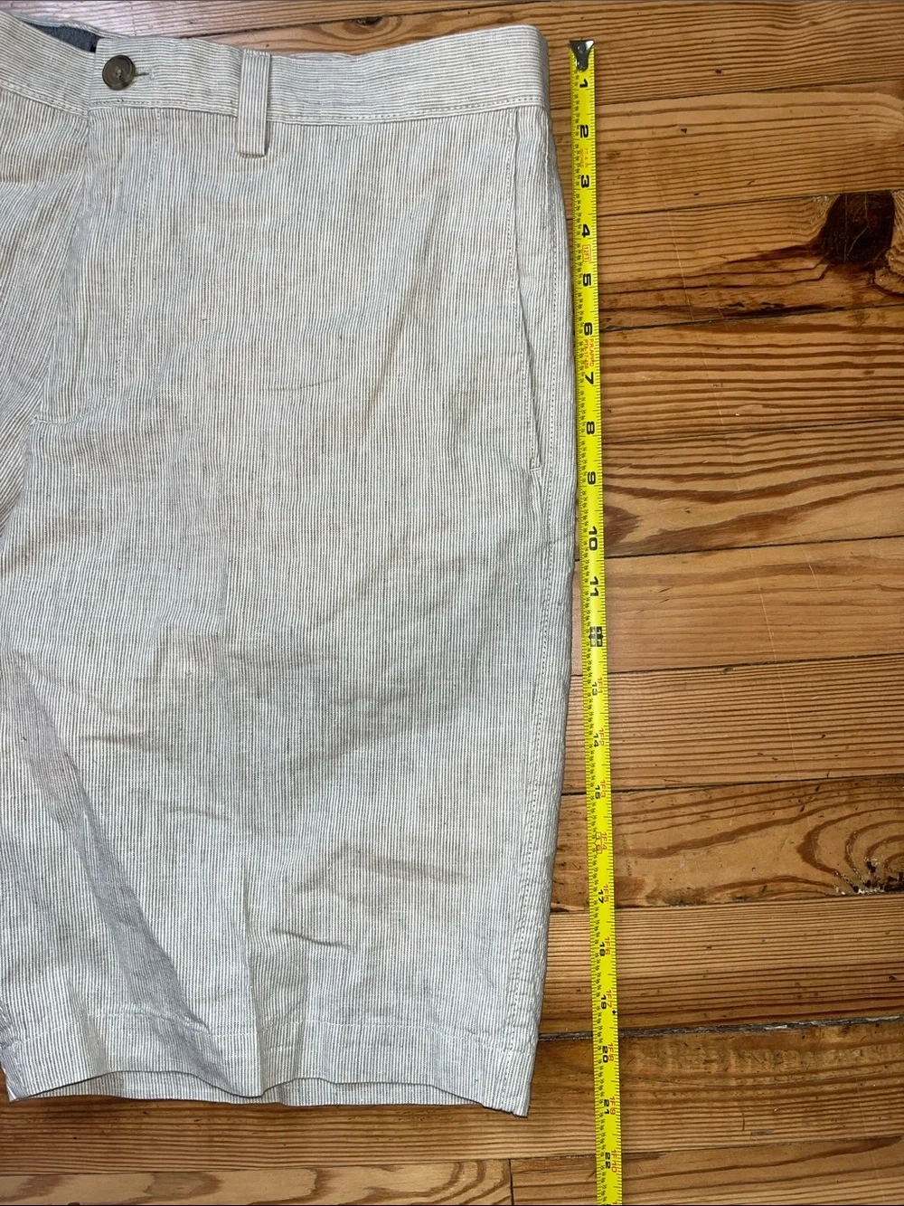Banana Republic lightweight versatile
